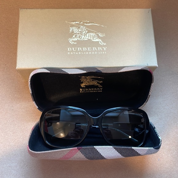 Burberry Luxottica Sunglasses - Picture 14 of 16